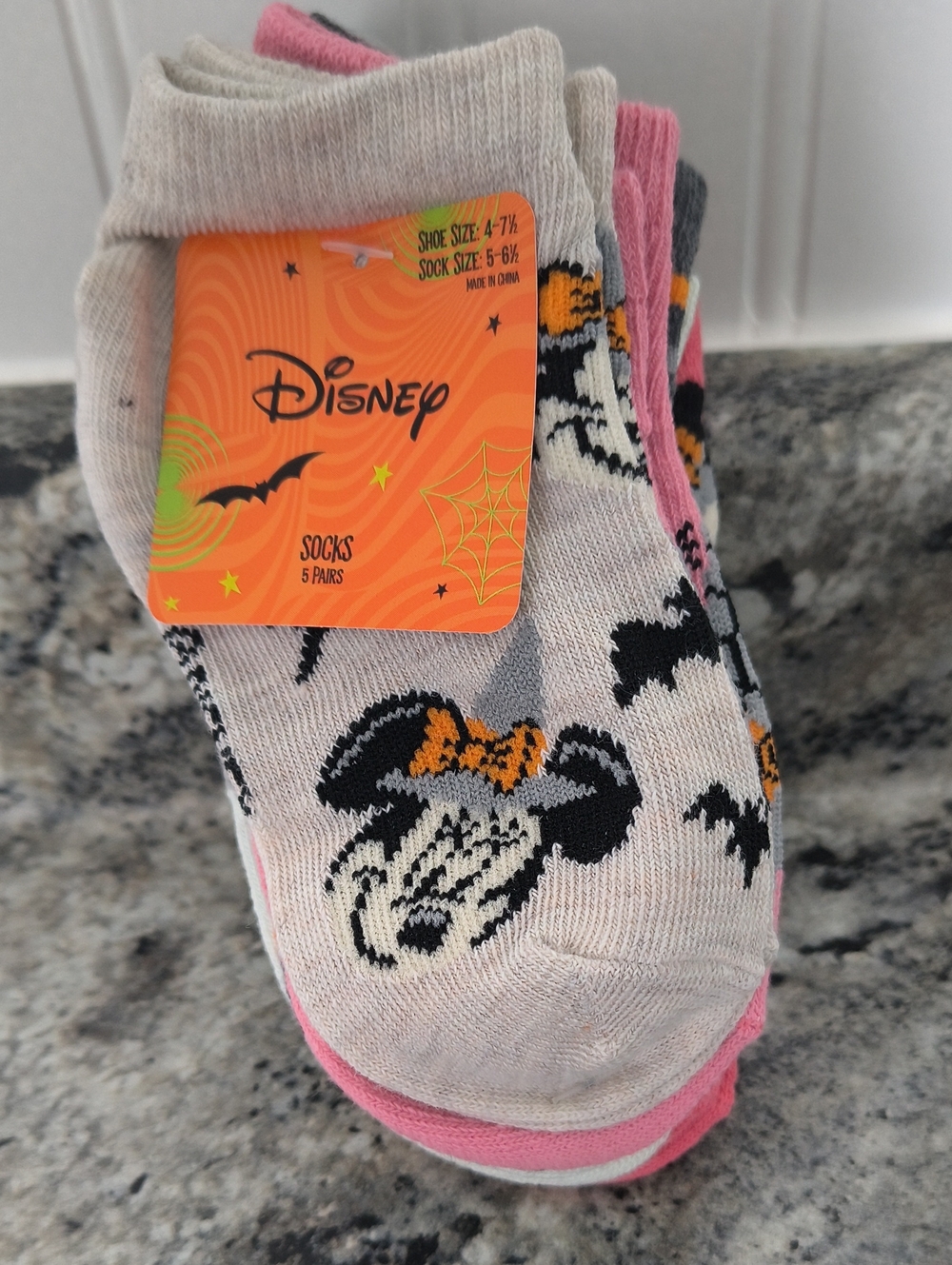 Disney Kids' Halloween Minnie Mouse No-Show Socks - Pink & Cream - 5 Pack